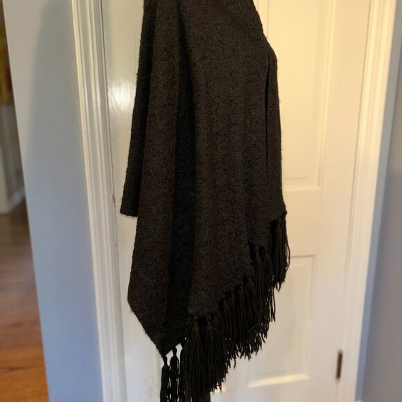 Saks Fifth Ave Black Wrap with Fringe, VINTAGE - Picture 6 of 11